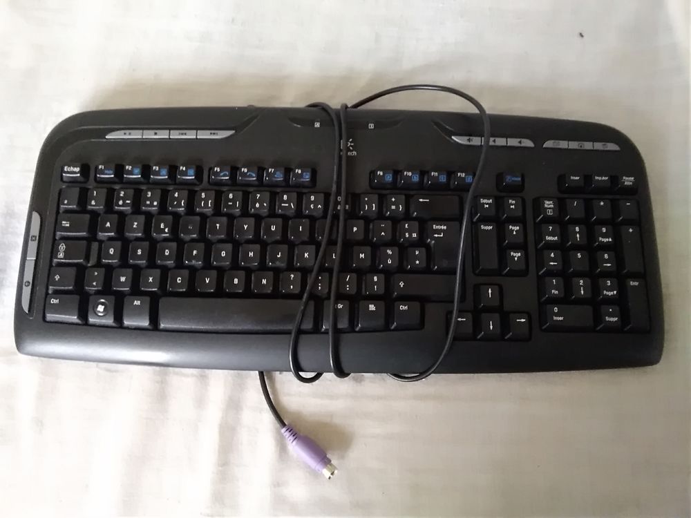 Clavier Logith�que PS2 8 Marseille 10 (13)