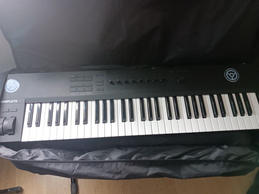 clavier ma�tre 61 touches 130 Villeneuve-sur-Lot (47)