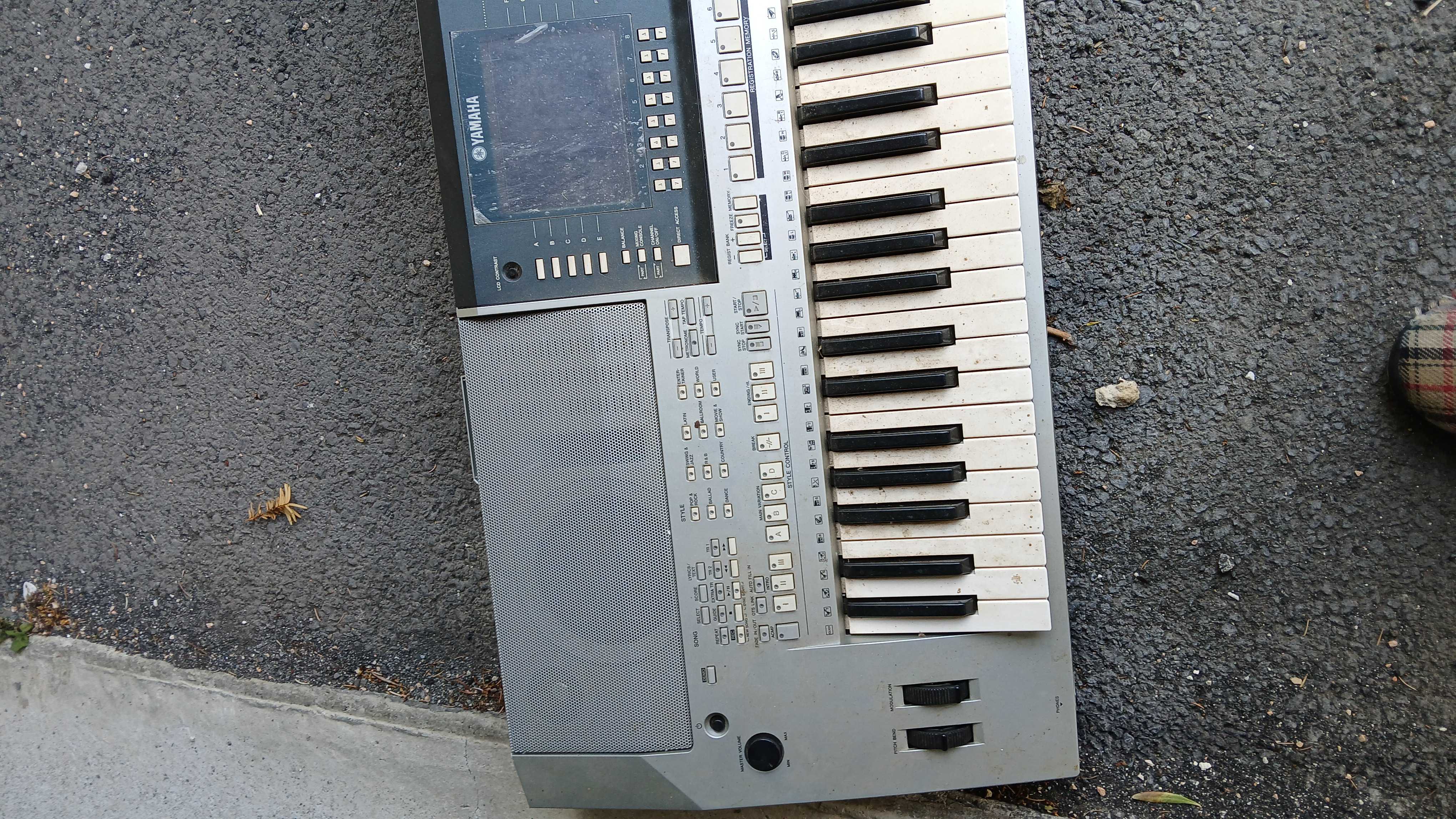 clavier num�rique yamaha 130 Beaumont (63)