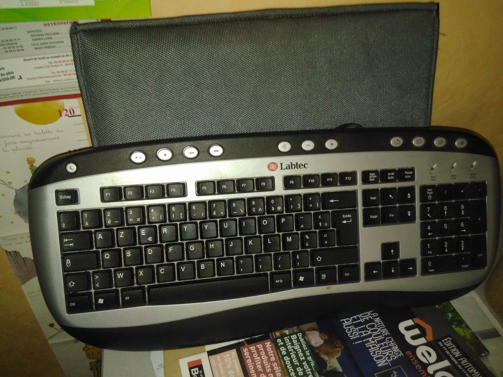 CLAVIER D ORDINATEUR 10 Morcenx (40)