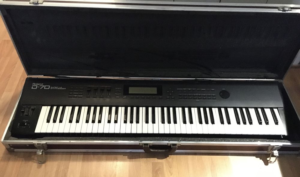 Clavier ROLAND D70 + Flycase 150 Maisons-Alfort (94)