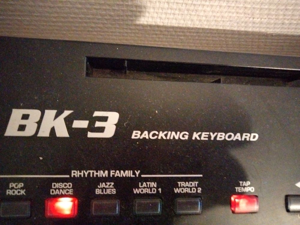 CLAVIER ROLAND BK-3 450 Haubourdin (59)