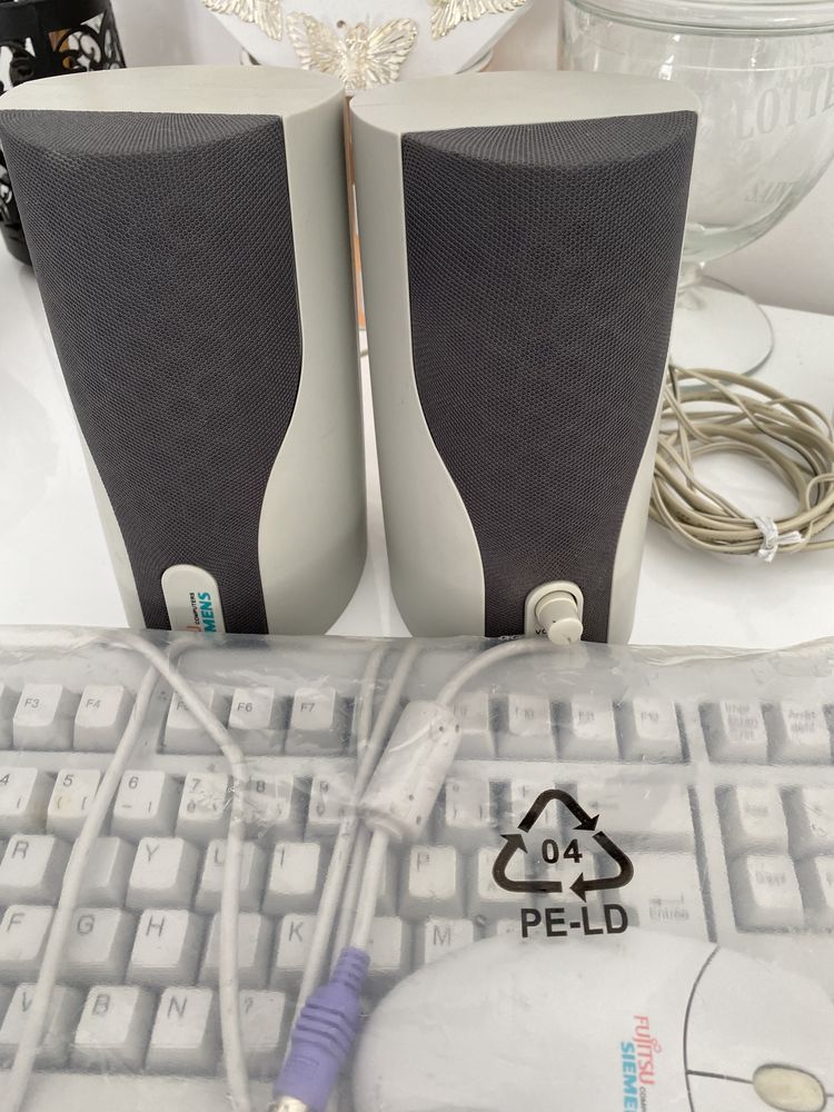 clavier+ souris + enceintes 20 Gretz-Armainvilliers (77)