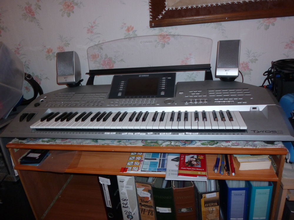 CLAVIER YAMAHA TYROS 950 Cardet (30)