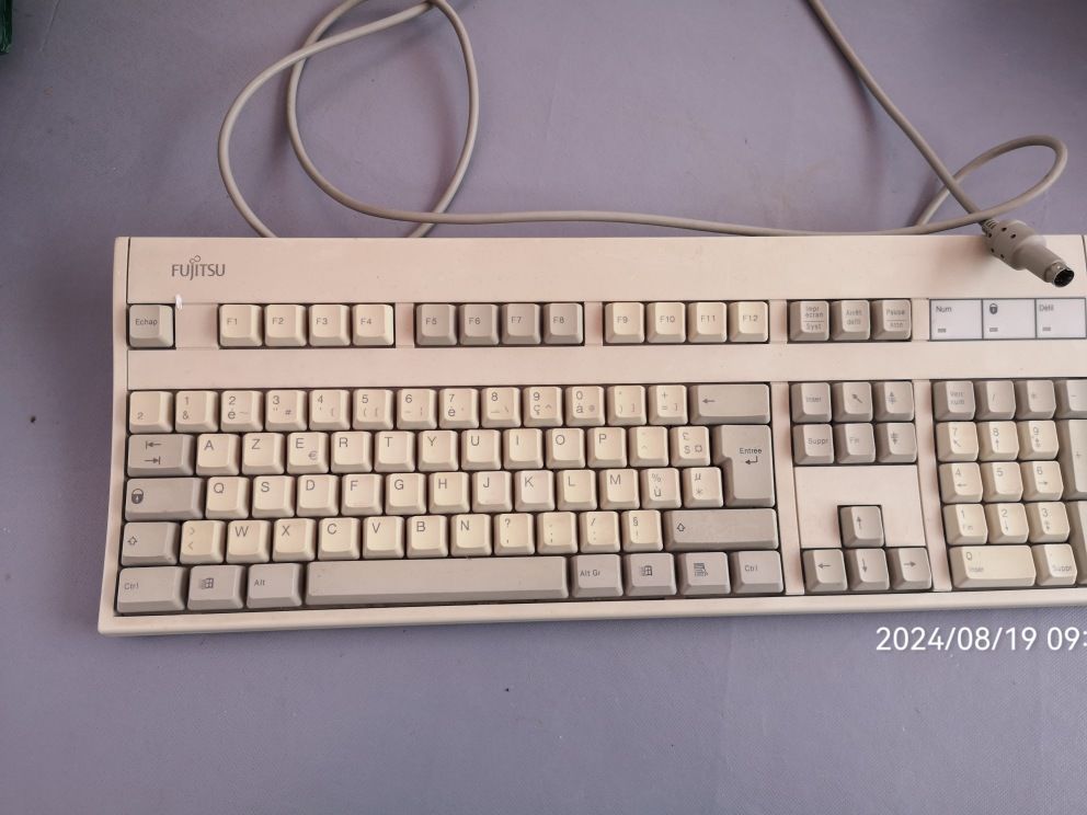 Clavier PC 15 Sallaumines (62)