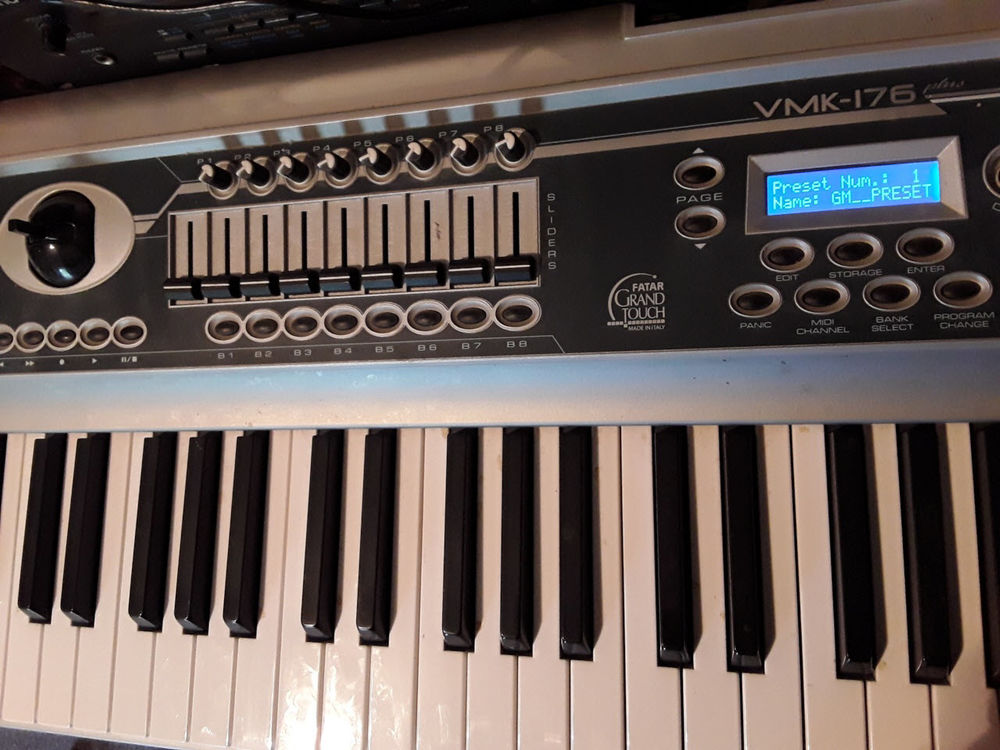 Claviers Ma�tres pour la M.A.O 290 Toucy (89)