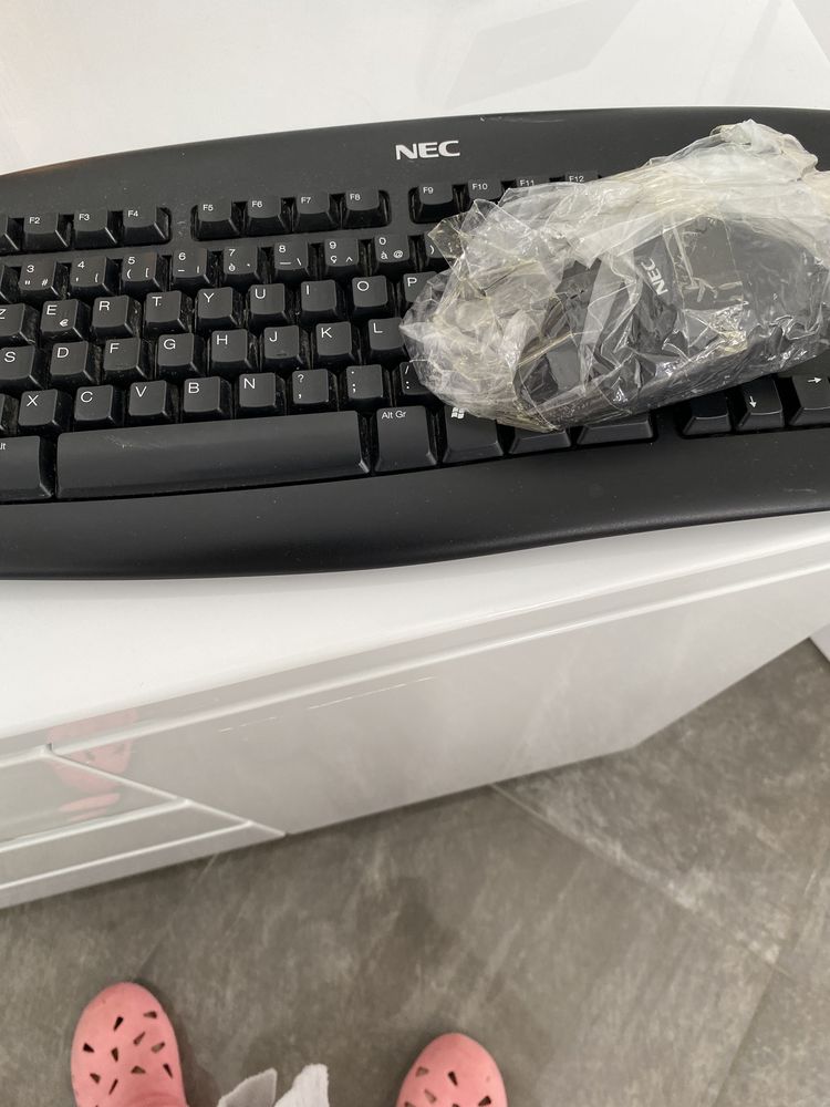 3 claviers + 2 souris 25 Gretz-Armainvilliers (77)