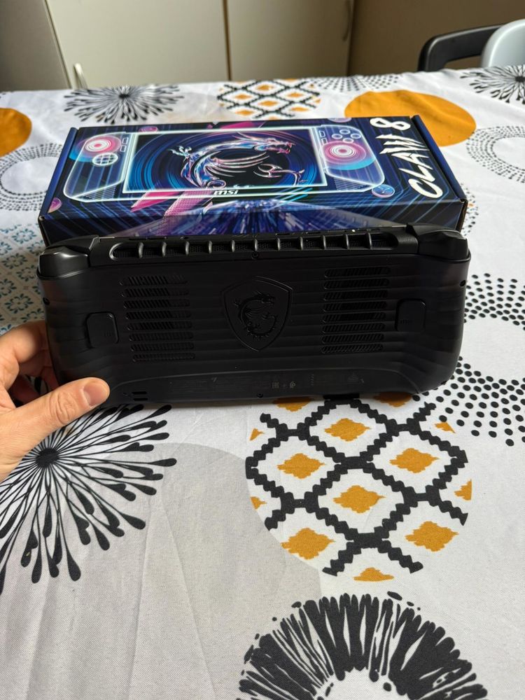 ? MSI Claw AI+ ? �tat quasi neuf ? 900 Franconville (95)