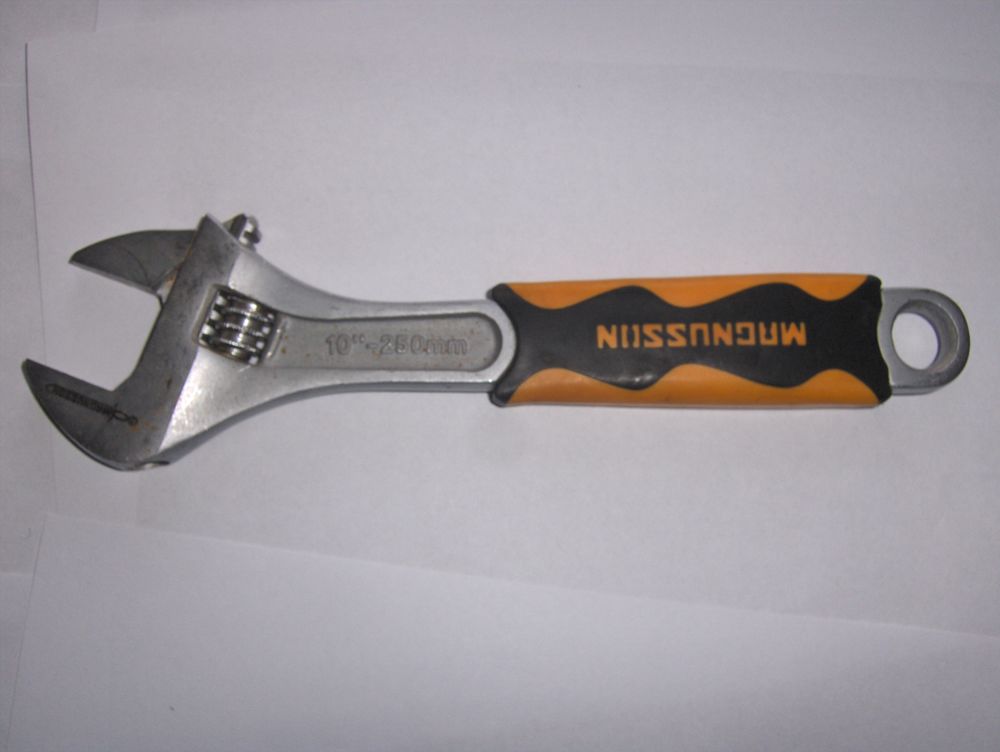 
1 clef � molette Magnusson 10 x 250   ---($$)
6 Sauchy-Cauchy (62)