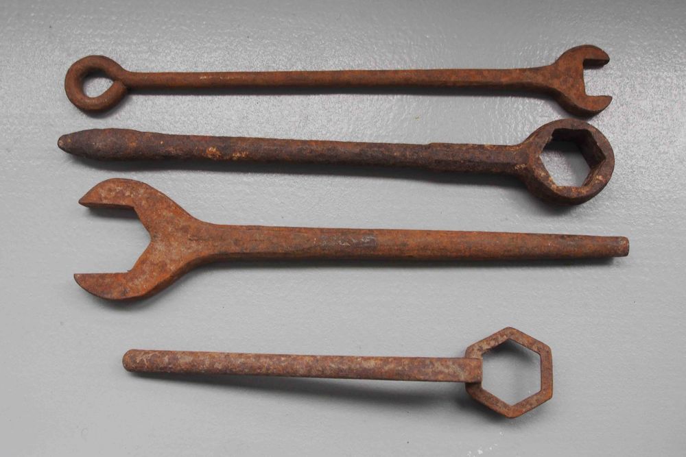 CLES METALlIQUES ANCIENNES 10 Rennes (35)