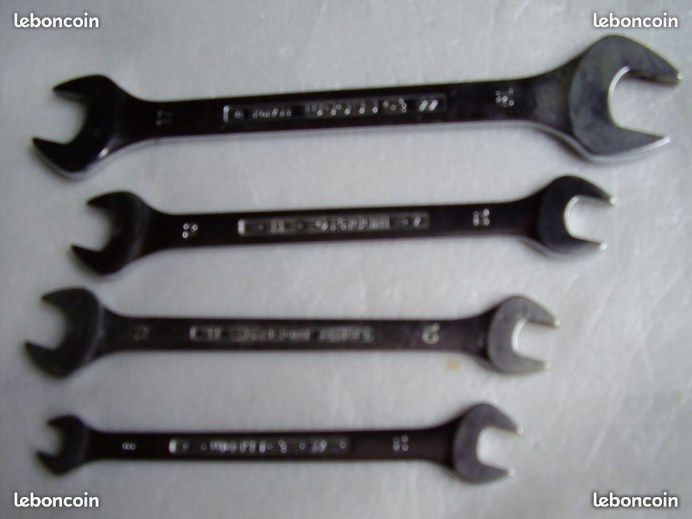 Lot de 4 cl�s plates FACOM 20 Grenoble (38)