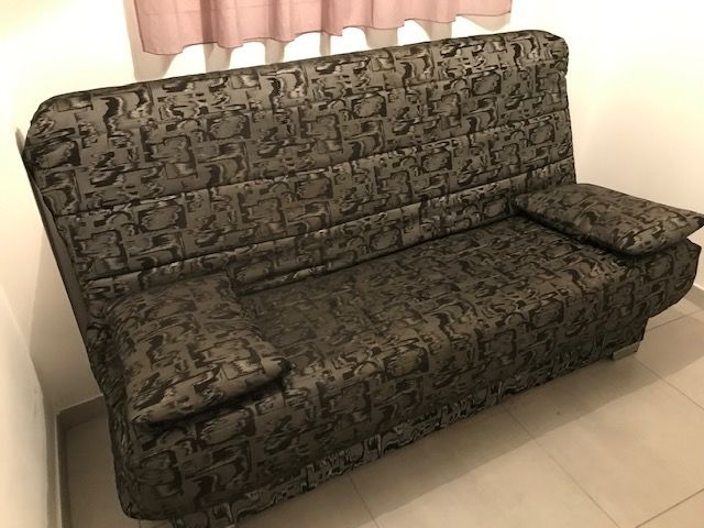 Clic-clac avec matelas de 20 cm 150 Cannes (06)