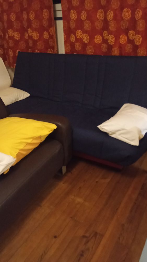 Clic clac bleu marine 130 Saint-Laurent-sur-Mer (14)