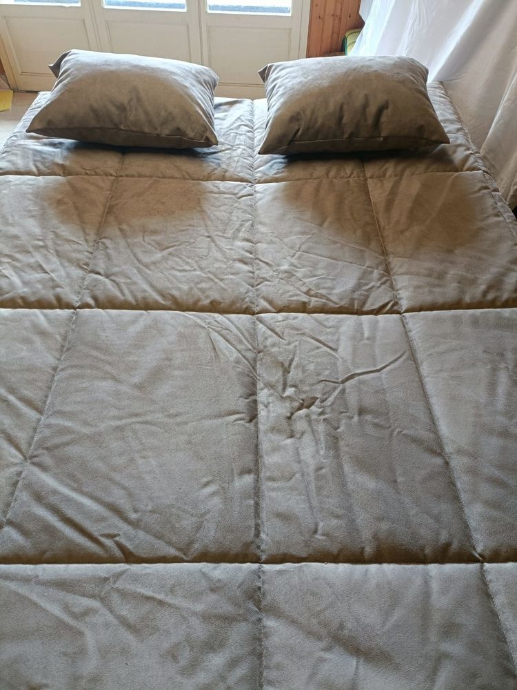 Clic-Clac Neuf 130 cm x 190 cm couleur taupe marque COREME 250 Villedieu-la-Blou�re (49)