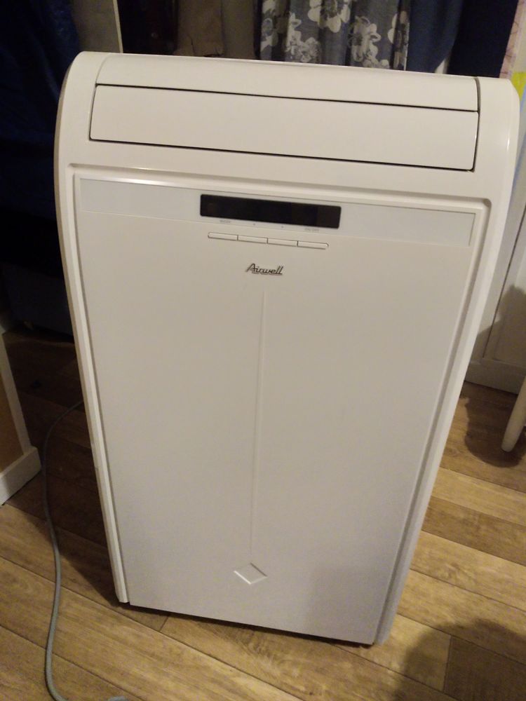  CLIMATISATION PORTABLE ET TUYAU ECHANGE CONTRE GAZINIERE 0 Genlis (21)