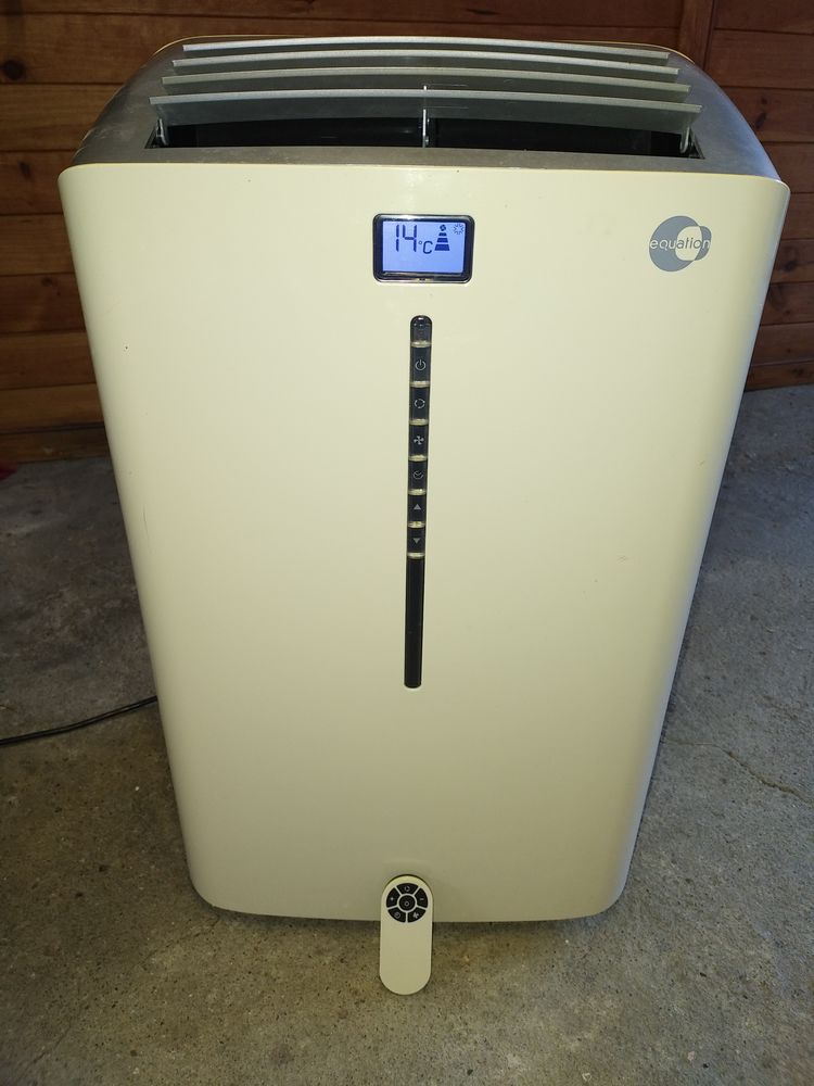 Climatiseur mobile r�versible EQUATION Design 2.
3500 W. 250 Ille-sur-T�t (66)