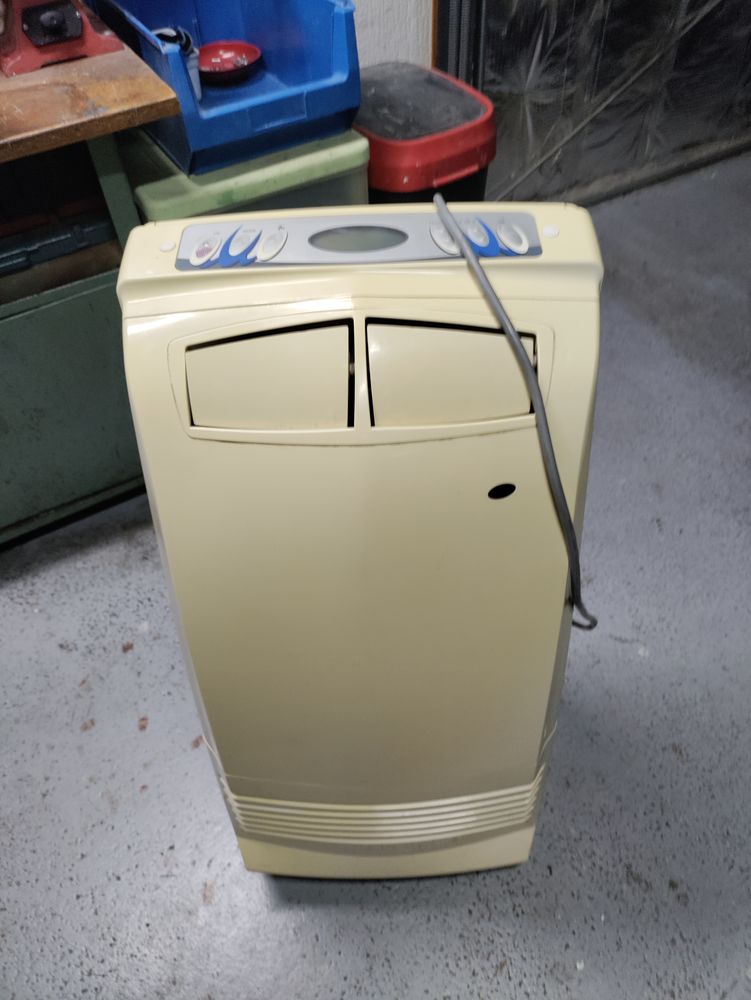 Climatiseur Mobile. 135 Crolles (38)