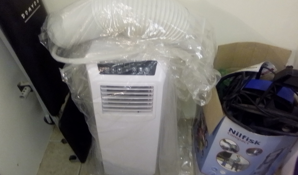 Climatiseur Portable Blanc avec Commande Num�rique 60 Villeneuve-l�s-B�ziers (34)