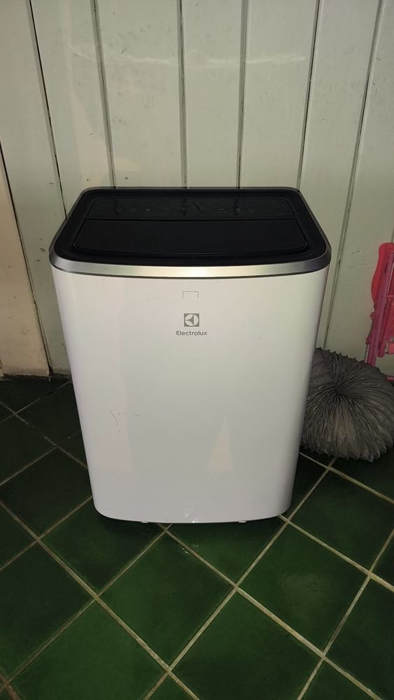 Climatiseur r�versible 3en1 Electrolux 350 Vivi�s (09)