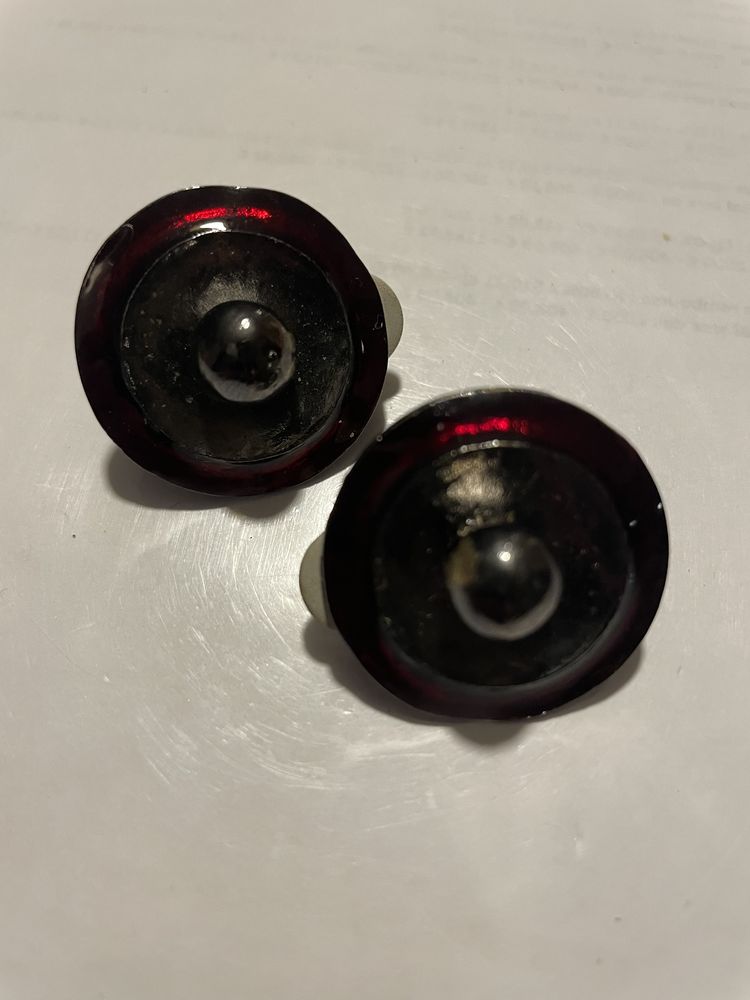 BO Clip ronde Noir Email rouge translucide ANTIGONA 40 Vigneux-sur-Seine (91)