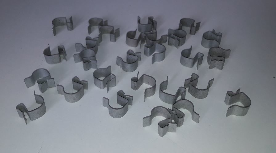 Clips 47SC89 pour maintien c�ble (x 27) 5 Metz (57)