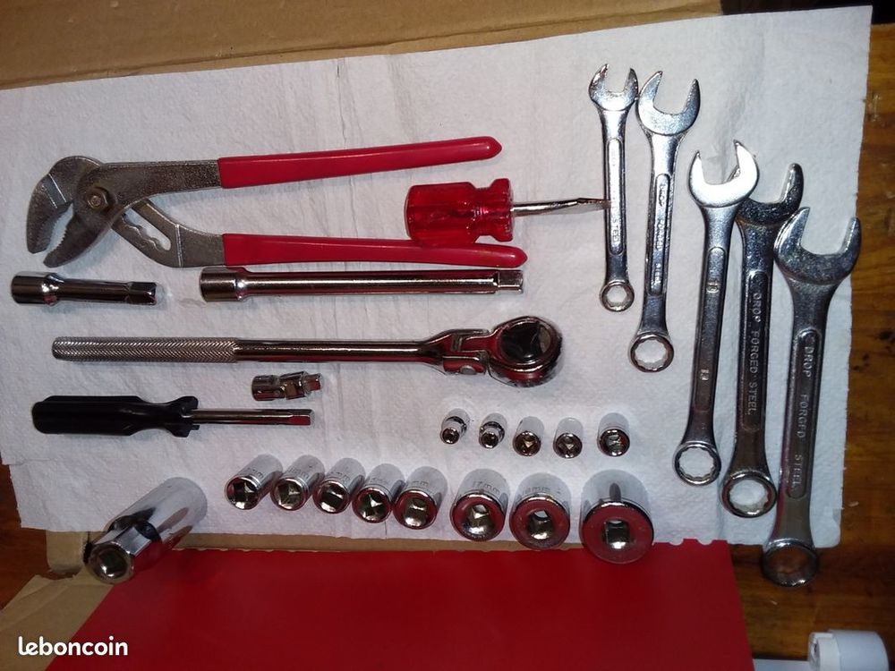 Cliquet/douilles etc...
14 Serres-Castet (64)