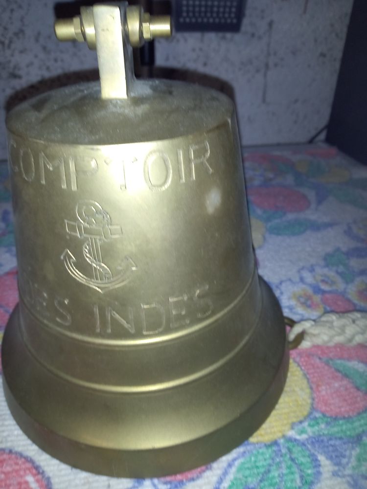  cloche de bateau 0 Le Folgo�t (29)