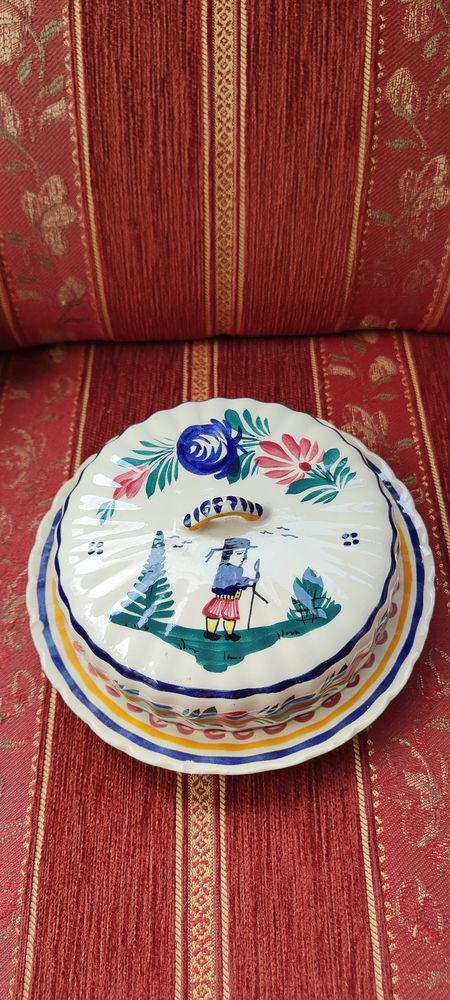 cloche � fromage bretonne HB Quimper 20 La Fert�-Alais (91)