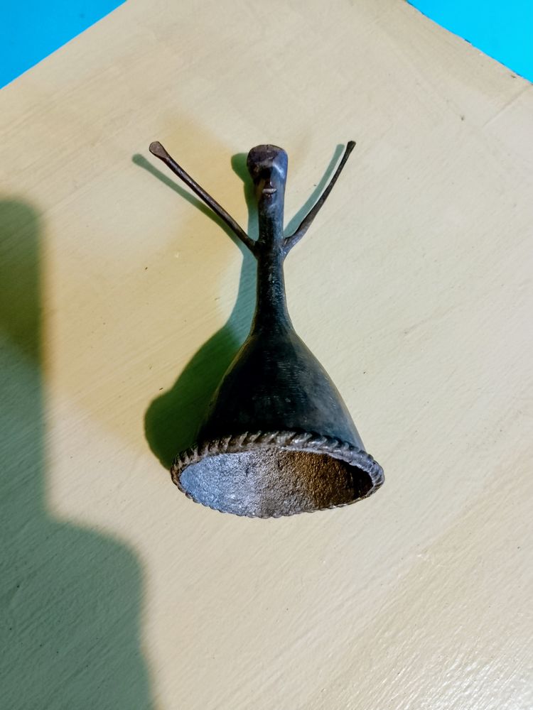 Cloche General de Gaulle  Victoire  60 Lavaur (81)