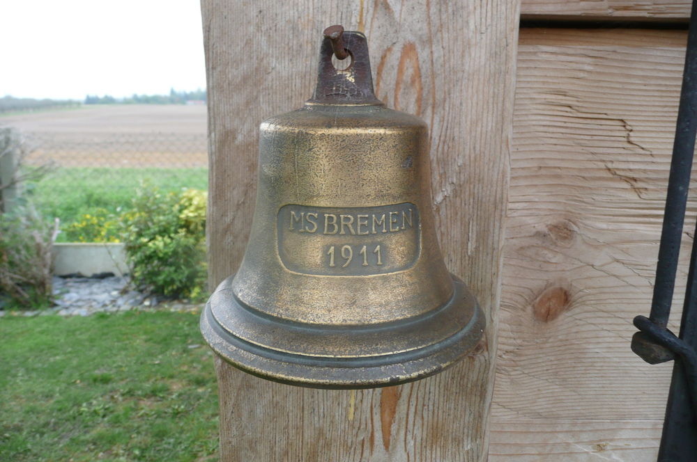 cloche marine en bronze de paquebot Allemand 0 Bourges (18)