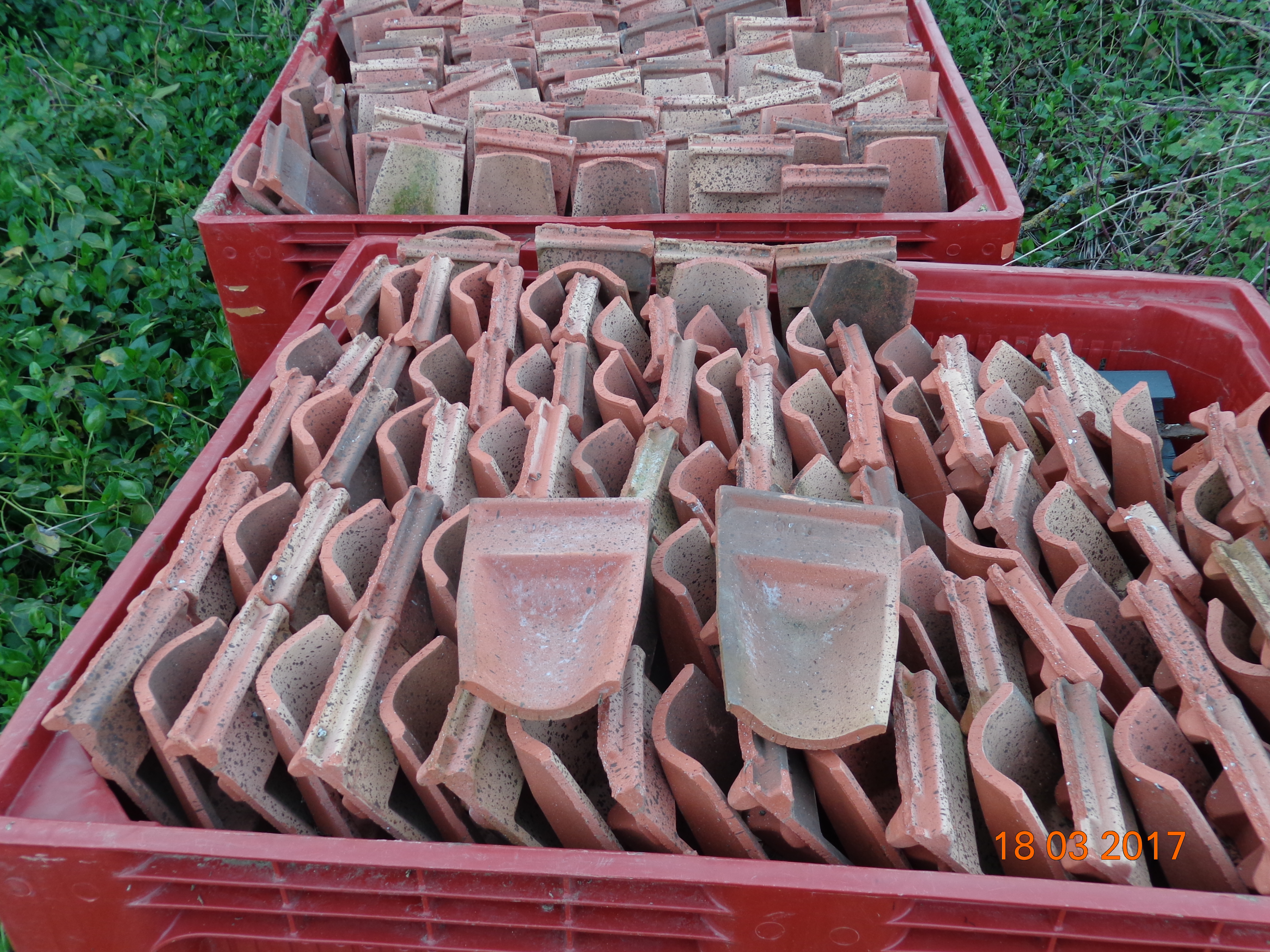  closoir de fa�tage en terre cuite 0 Roques (32)