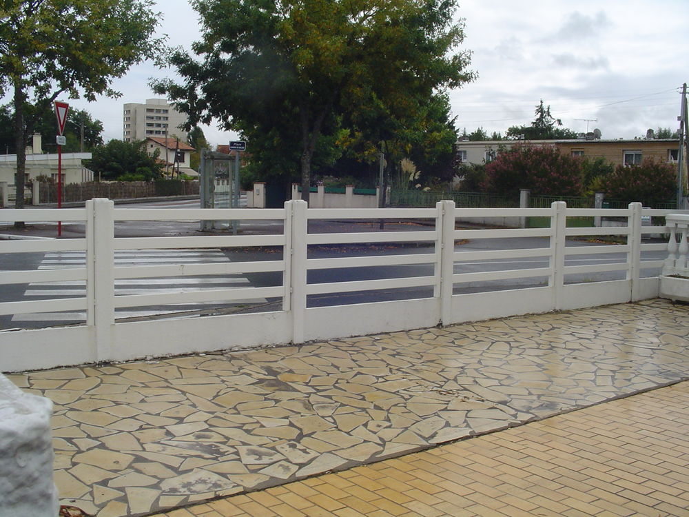 CLOTURE EN ALUMINIUM-EXCELLENT ETAT 3800 Pessac (33)