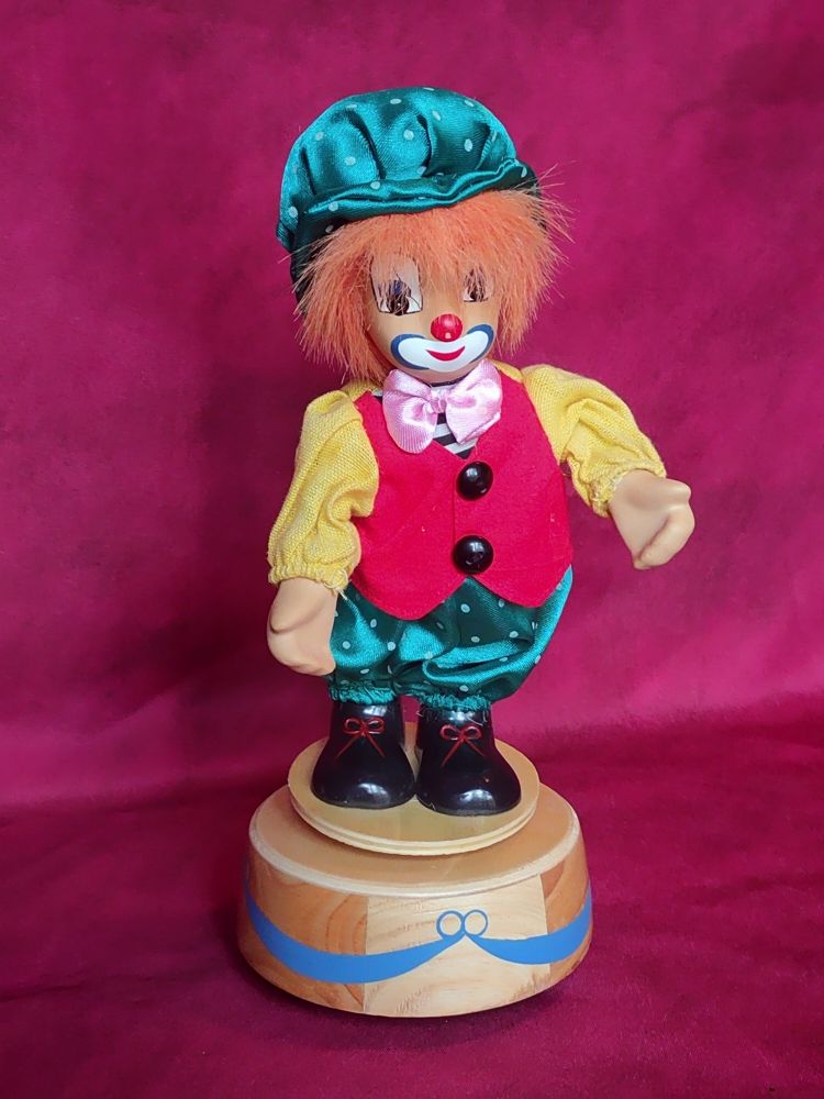 Clown musical hauteur 27 cm 10 Avermes (03)