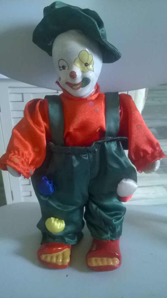 Clown rouge 7 Talange (57)