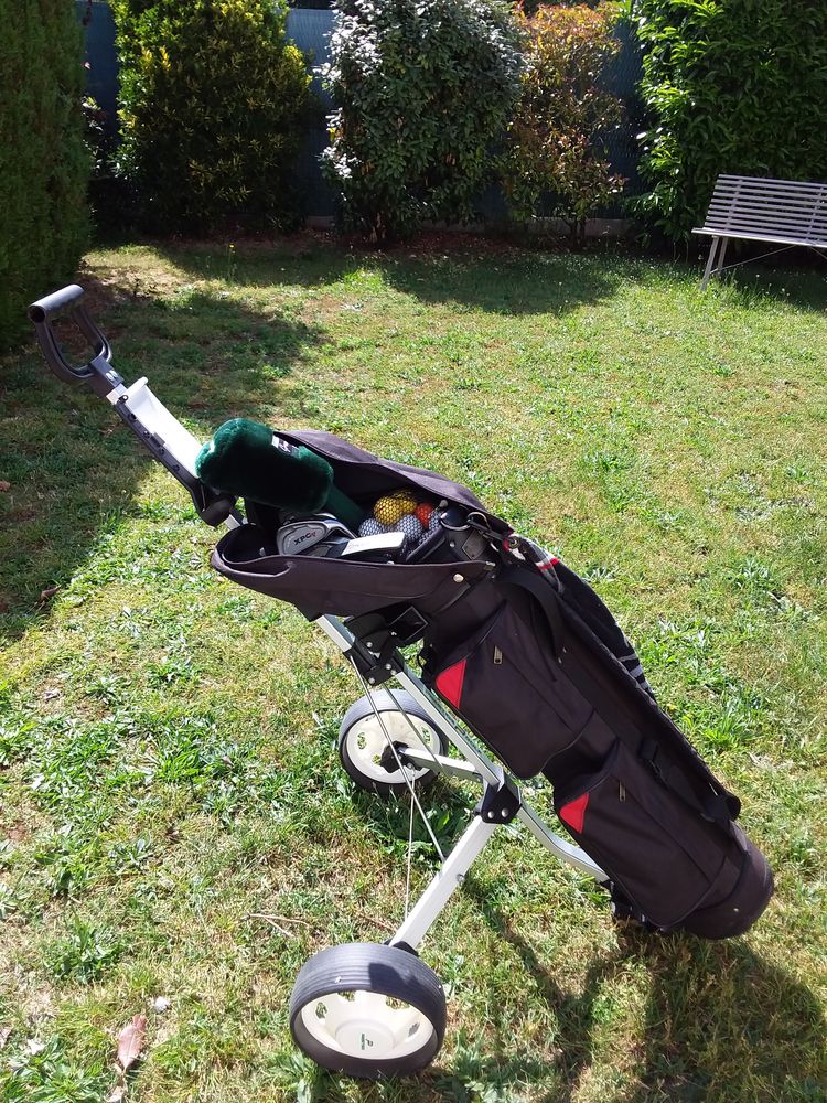 Clubs de golf + sac + chariot  75 Éragny (95)