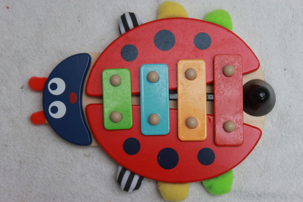 Coccinelle en bois xylophone 2 Montigny-Lencoup (77)