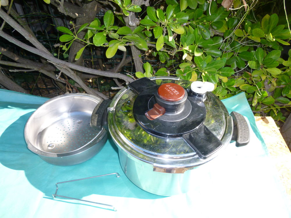 Cocotte autocuiseur SEB CLIPSO 8 litres inox 40 Agde (34)