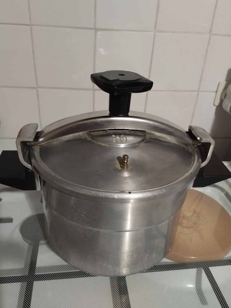 Cocotte minute Seb 25 Plauzat (63)