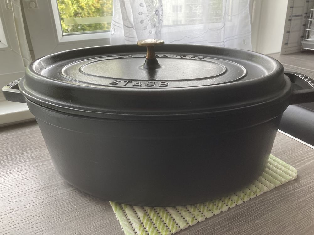 COCOTTE STAUB EN FONTE NOIRE 37 cm
250 La Celle-Saint-Cloud (78)