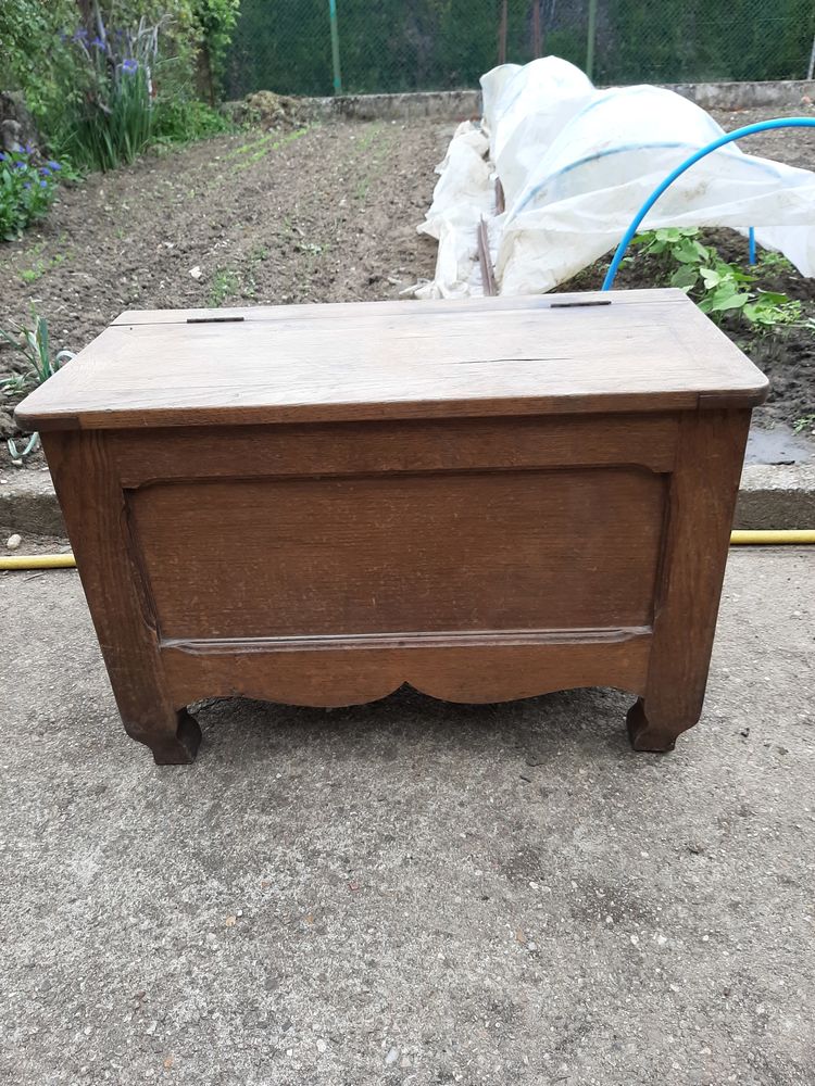 Coffre en bois 80 Nevers (58)