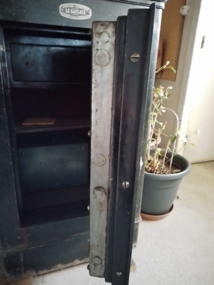  COFFRE FORT ANCIEN 400 Ussel (19)