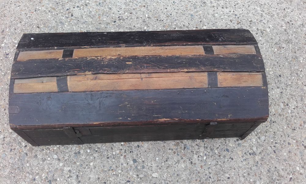 Coffre / Malle en bois 50 Le Pontet (84)