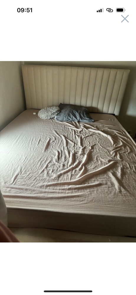 Lit coffre en velour 180 fois 200 300 Nantes (44)