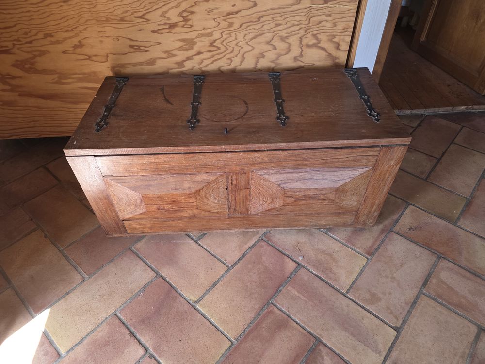 coffre 200 Saint-Maximin-la-Sainte-Baume (83)