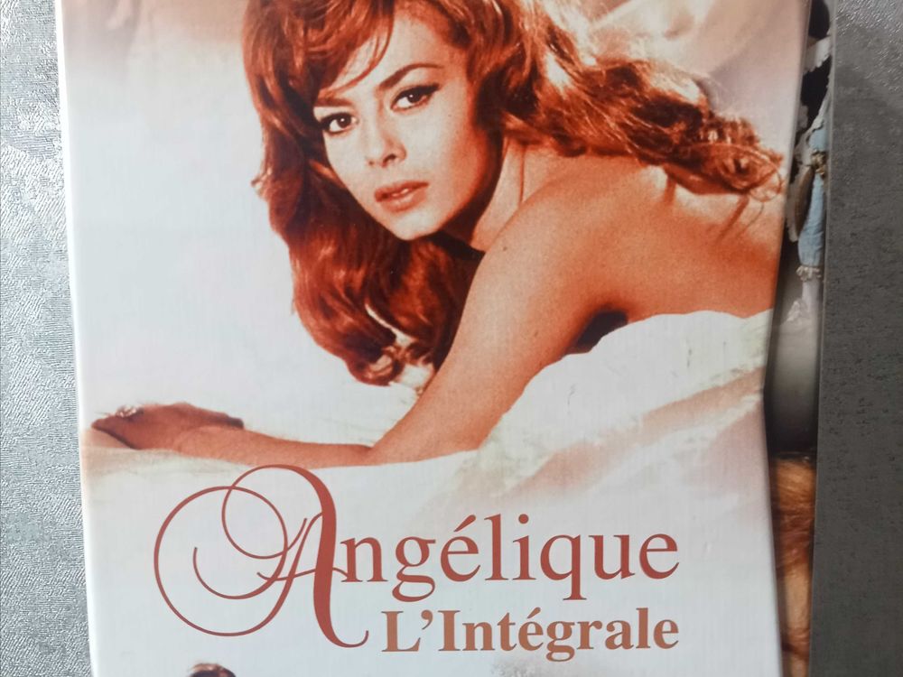 COFFRET 5 DVD ANG��LIQUE L'INT��GRALE 25 Besan�on (25)