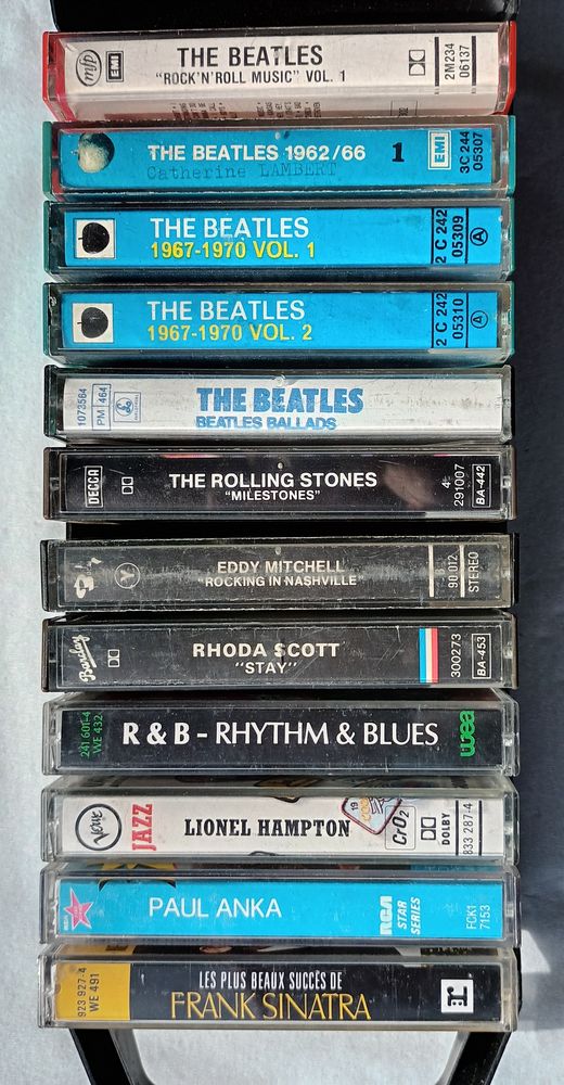 Coffret avec ses cassettes audio (avec d�dicace) 40 Romagnieu (38)