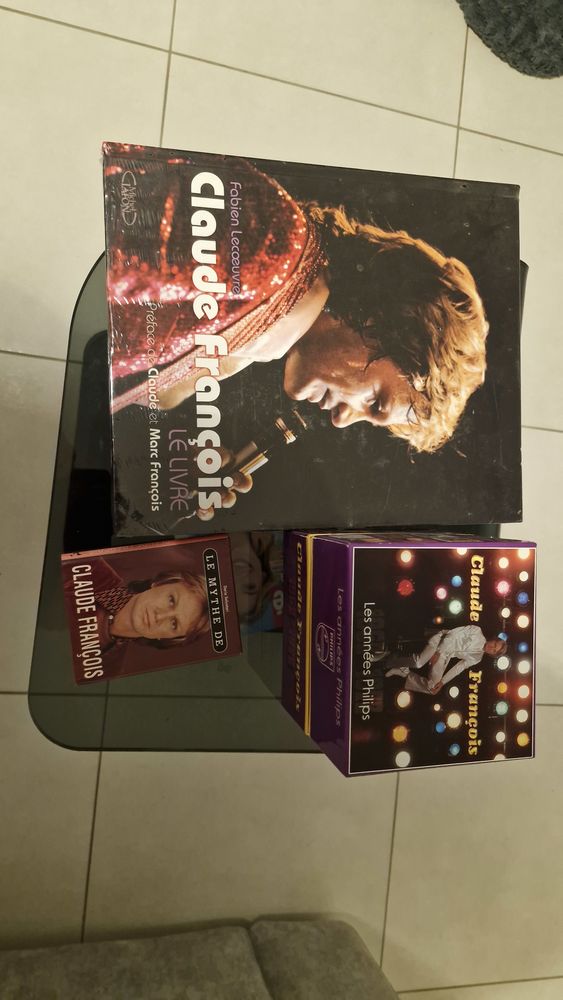 COFFRET CD AVEC LIVRES CLAUDE FRANCOIS 110 Drancy (93)