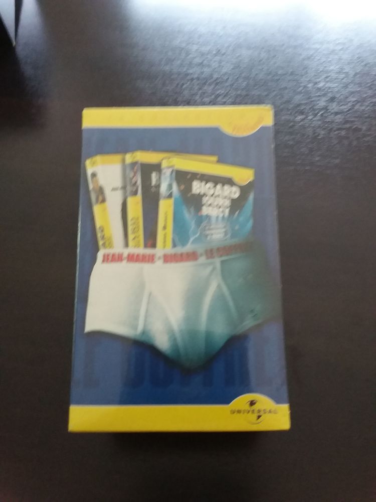 Coffret BIGARD 3 cassettes Vid�o 19 Ploemeur (56)