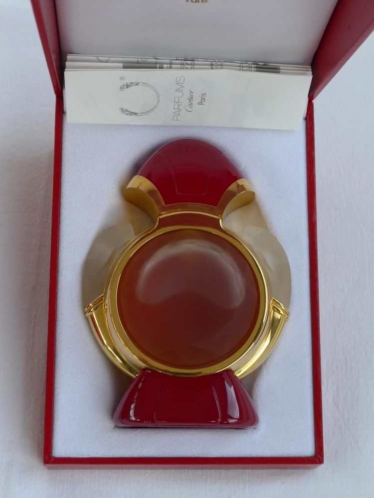 Coffret bijoux Panth�re Cartier
145 Tours (37)