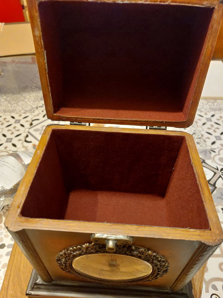 Coffret � bijoux 15 Montier-en-Der (52)